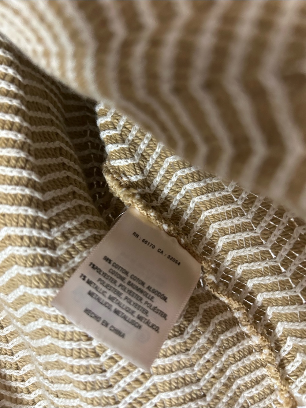 Anthropologie woven neutral color with tiny amount of gold thread cropped knit - Picture 5 of 9